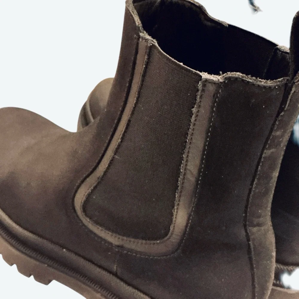 Thursday Boot Company Legend Black Matte Leather Chelsea Ankle Boot  Size 8.5